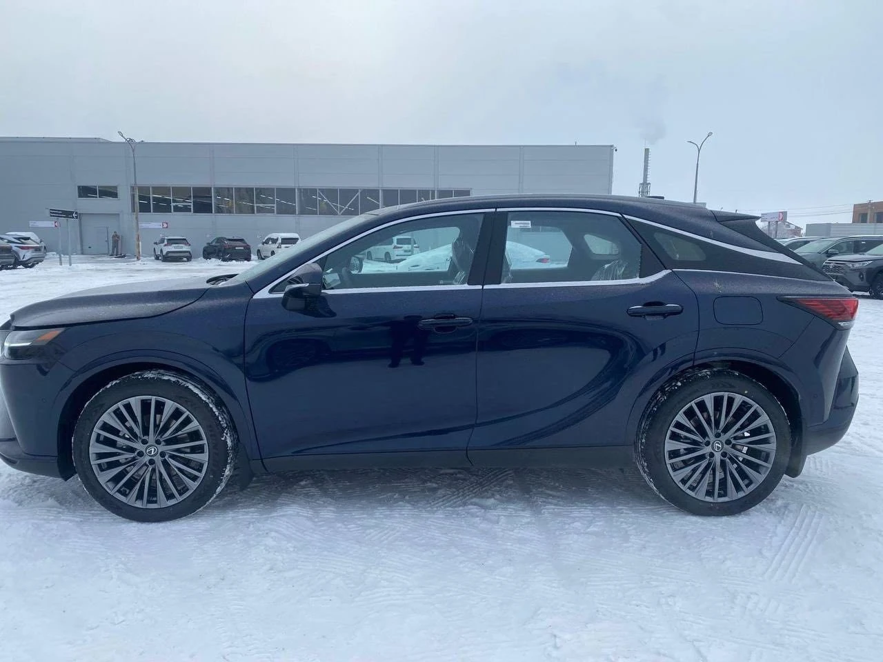 Lexus RX500h, 2026г, полный привод, автомат