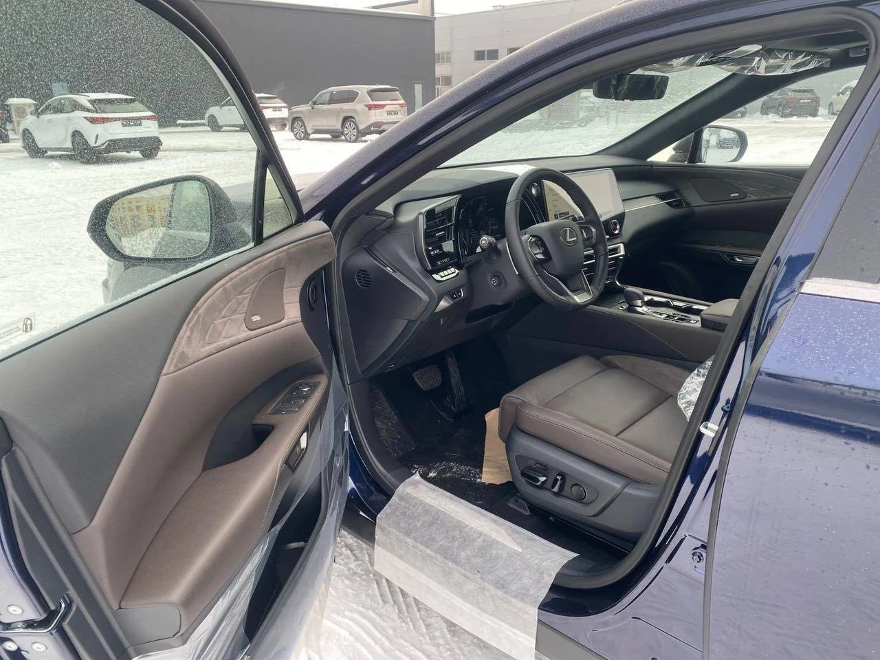 Lexus RX500h, 2026г, полный привод, автомат