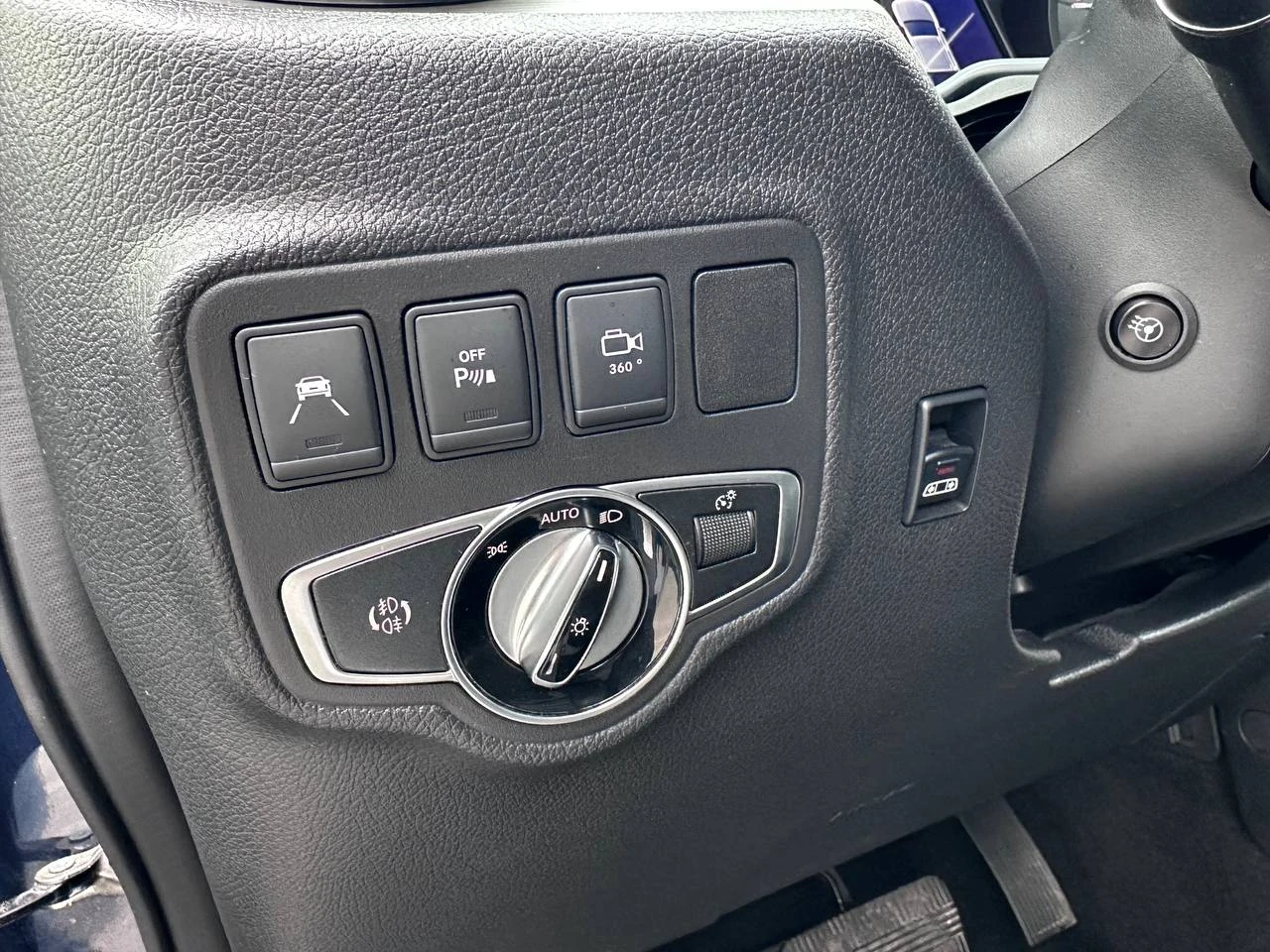 Mercedes-Benz X-Class, 2018г, полный привод, автомат