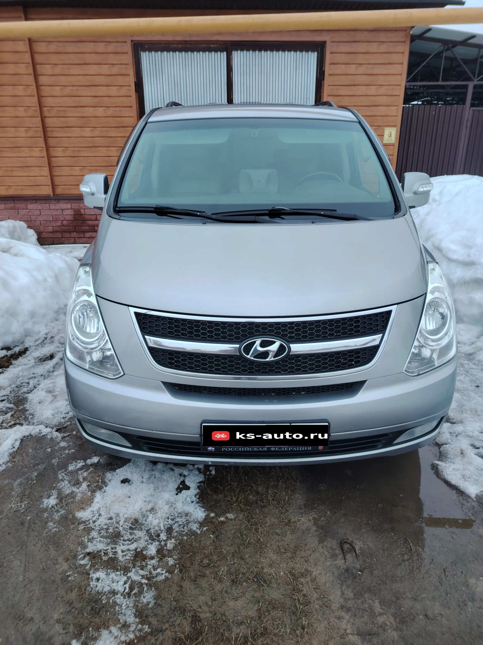 Hyundai Grand Starex, 2012г, полный привод, автомат