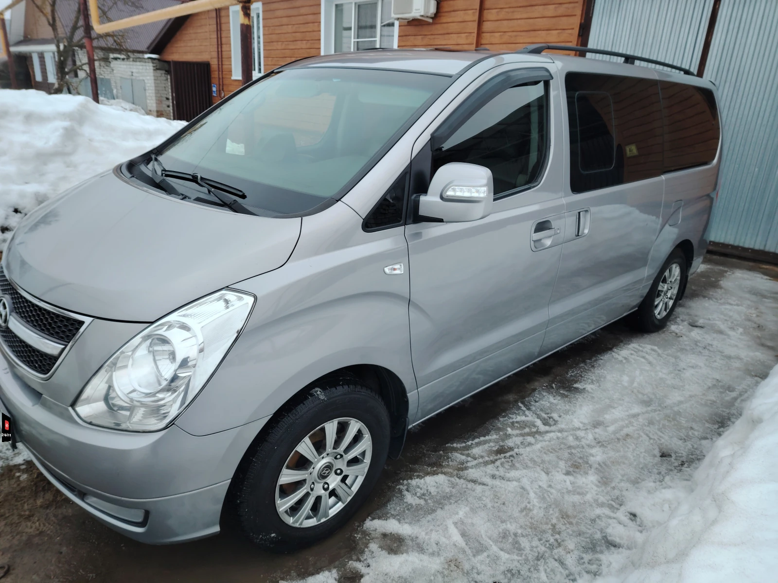 Hyundai Grand Starex, 2012г, полный привод, автомат