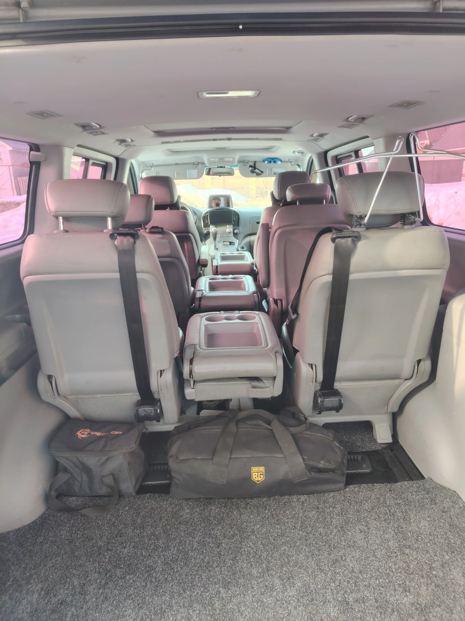 Hyundai Grand Starex, 2012г, полный привод, автомат