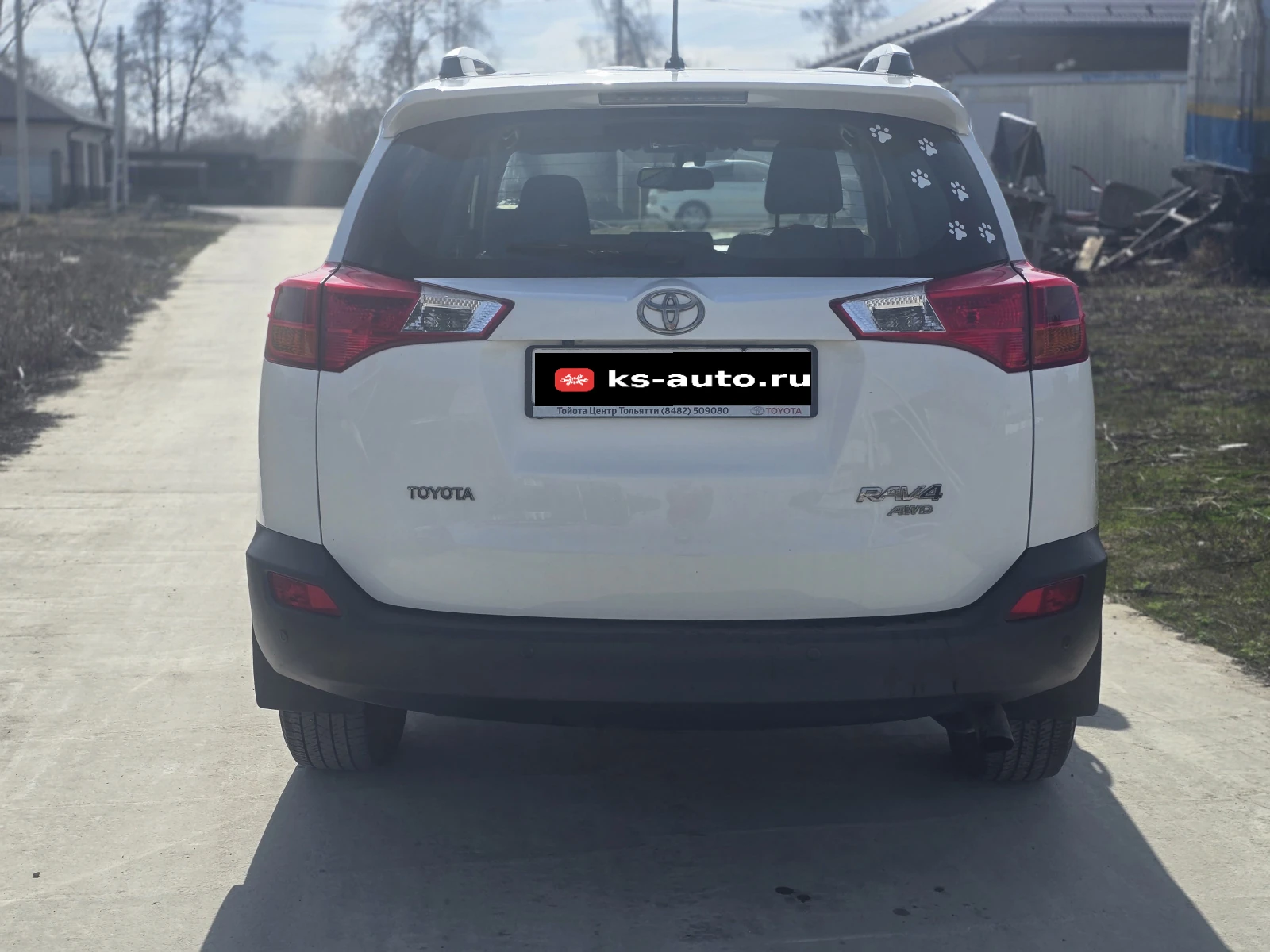 Toyota RAV4, 2015г, полный привод, вариатор