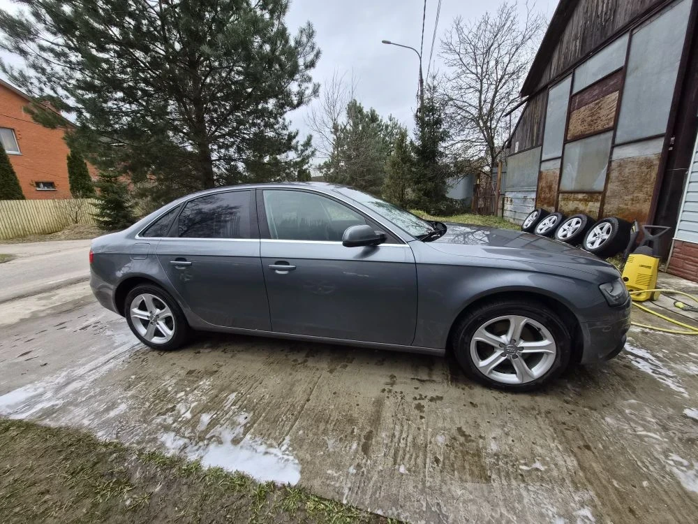 Audi A4, 2012г, передний привод, вариатор