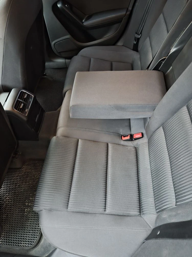 Audi A4, 2012г, передний привод, вариатор