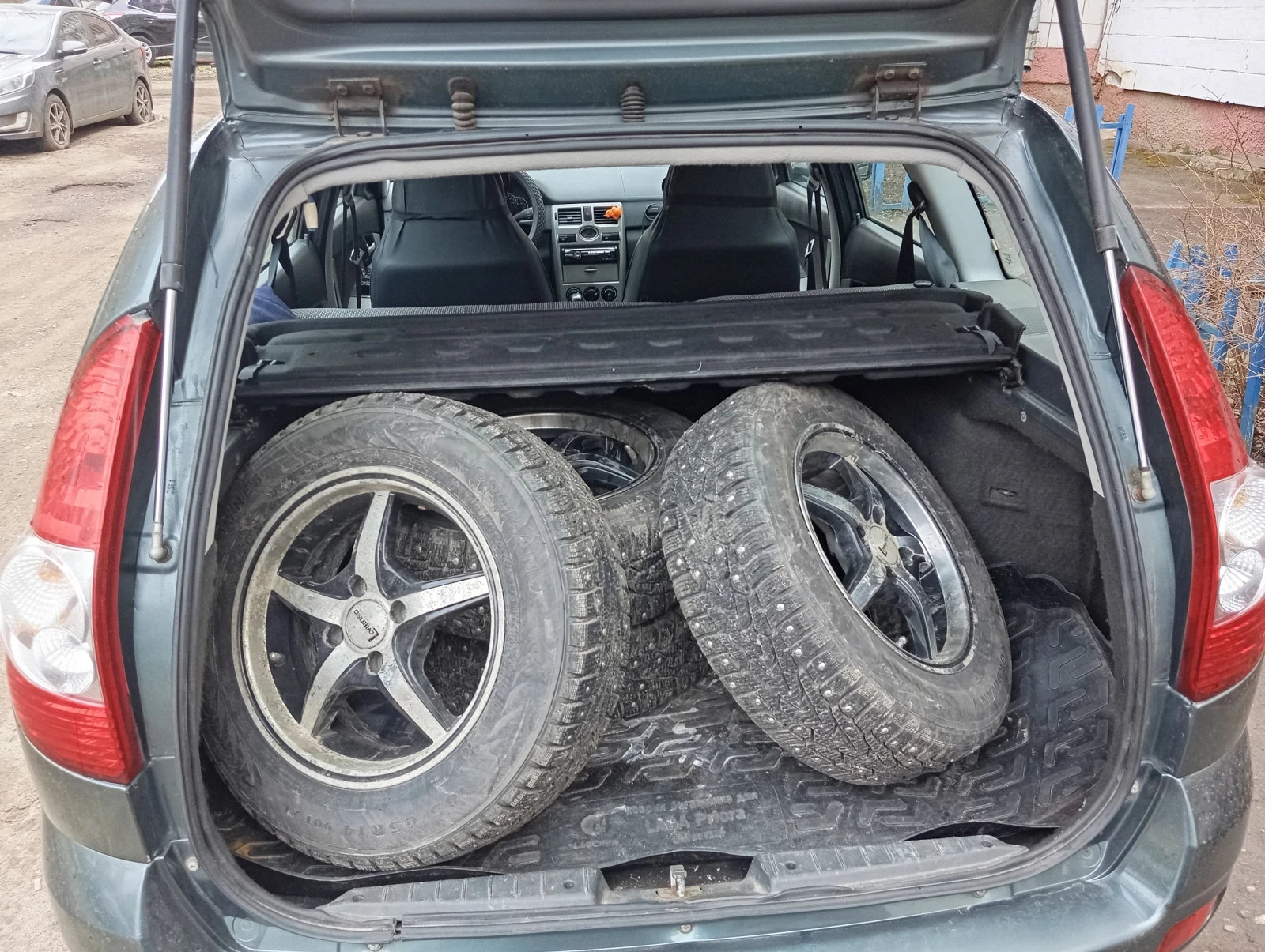 Lada (ВАЗ) Priora, 2011г, передний привод, механика