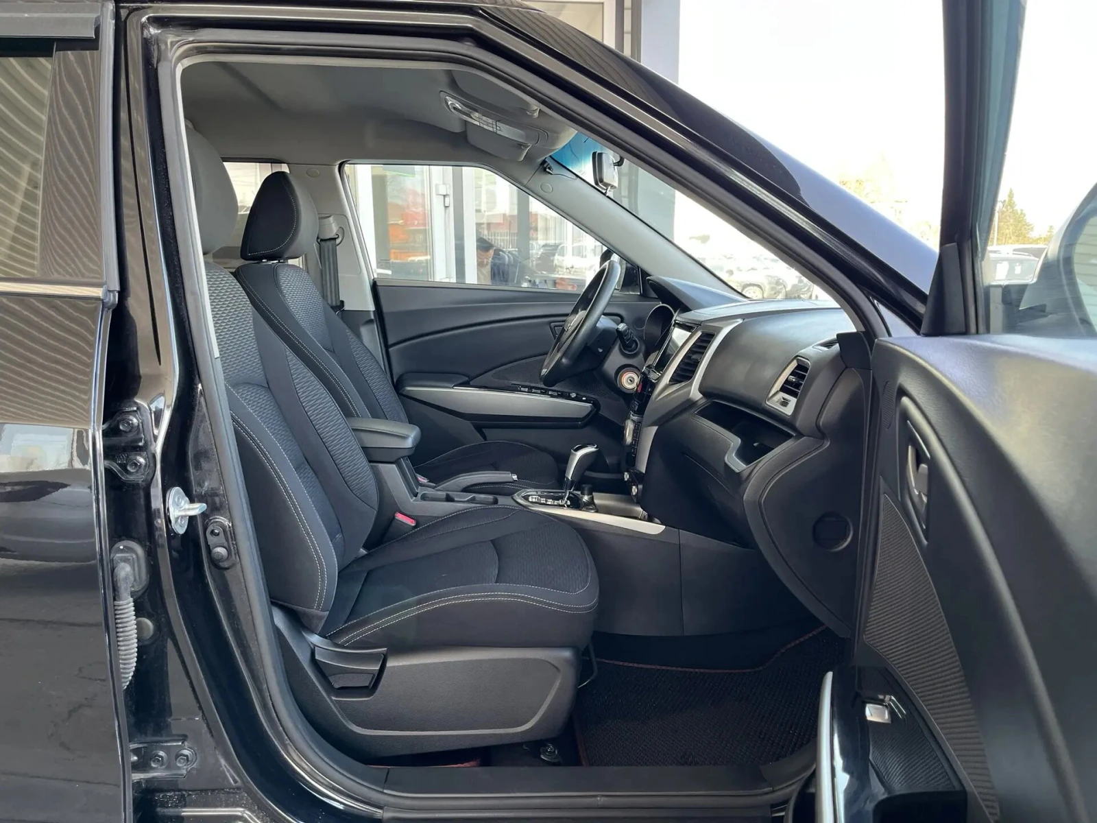 SsangYong Tivoli, 2016г, передний привод, автомат