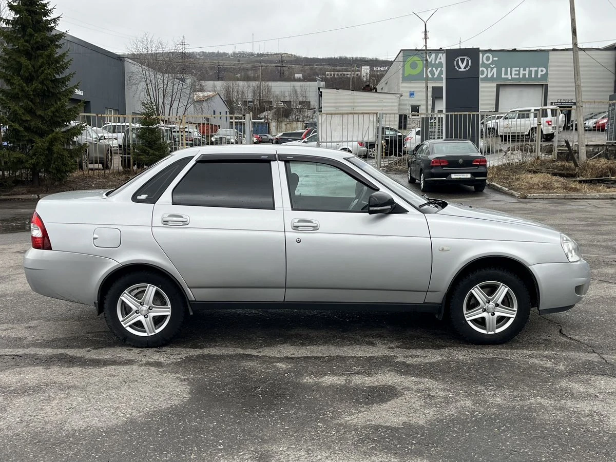 Lada (ВАЗ) Priora, 2011г, передний привод, механика