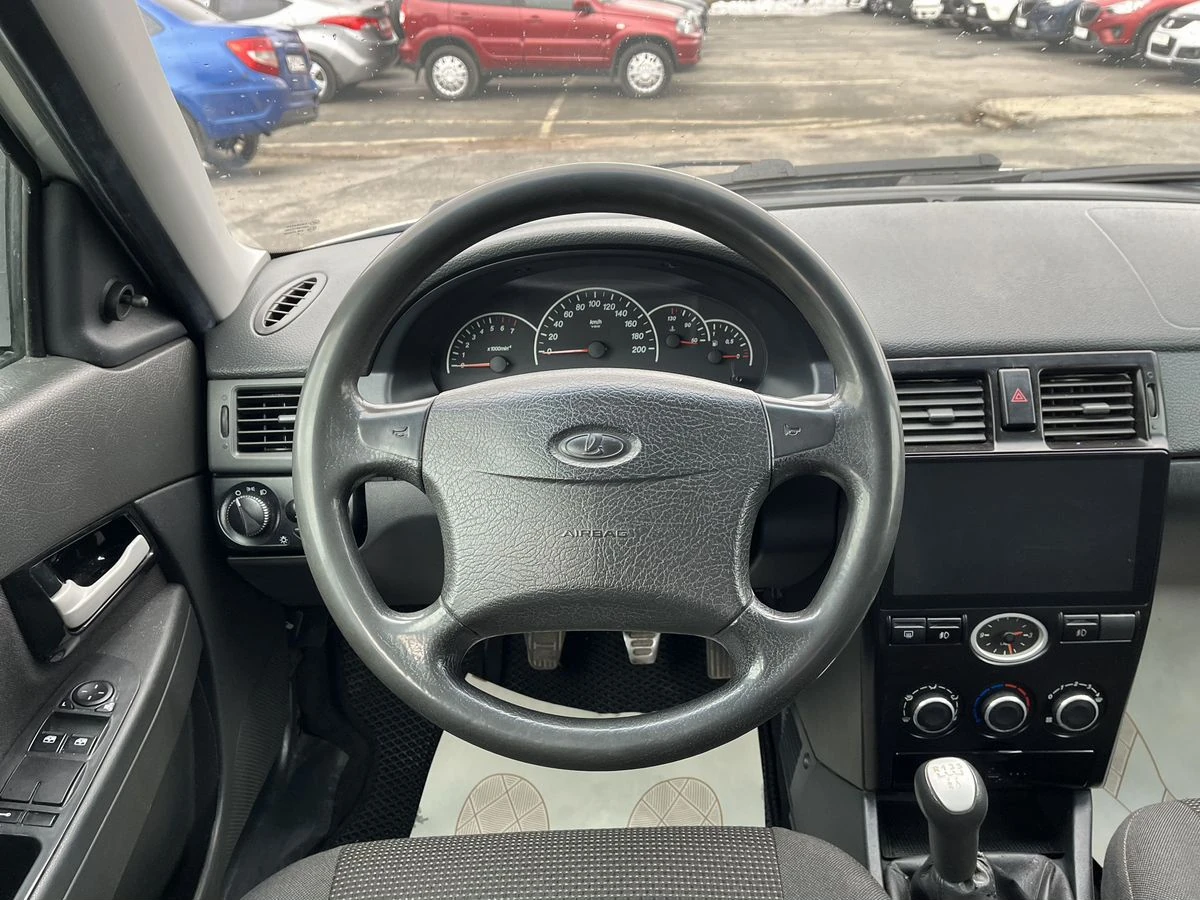 Lada (ВАЗ) Priora, 2011г, передний привод, механика