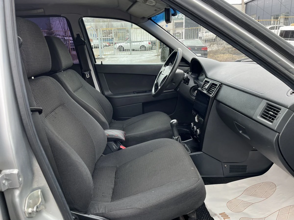 Lada (ВАЗ) Priora, 2011г, передний привод, механика