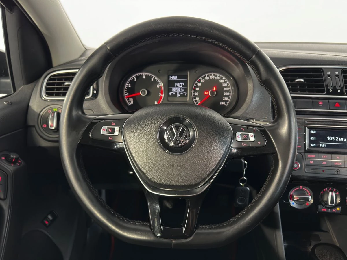 Volkswagen Polo, 2017г, передний привод, механика