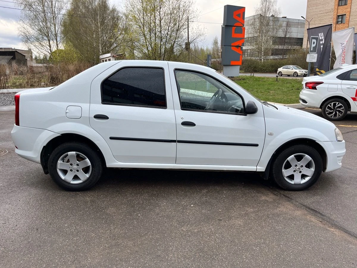 Renault Logan, 2011г, передний привод, механика