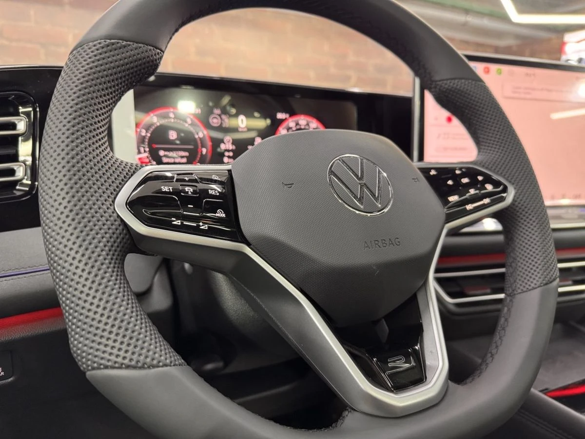 Volkswagen Tiguan, 2026г, полный привод, робот