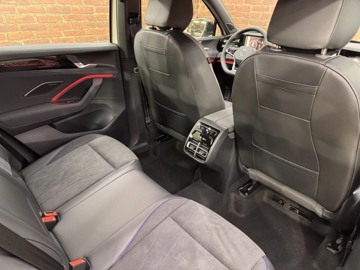 Volkswagen Tiguan, 2026г, полный привод, робот