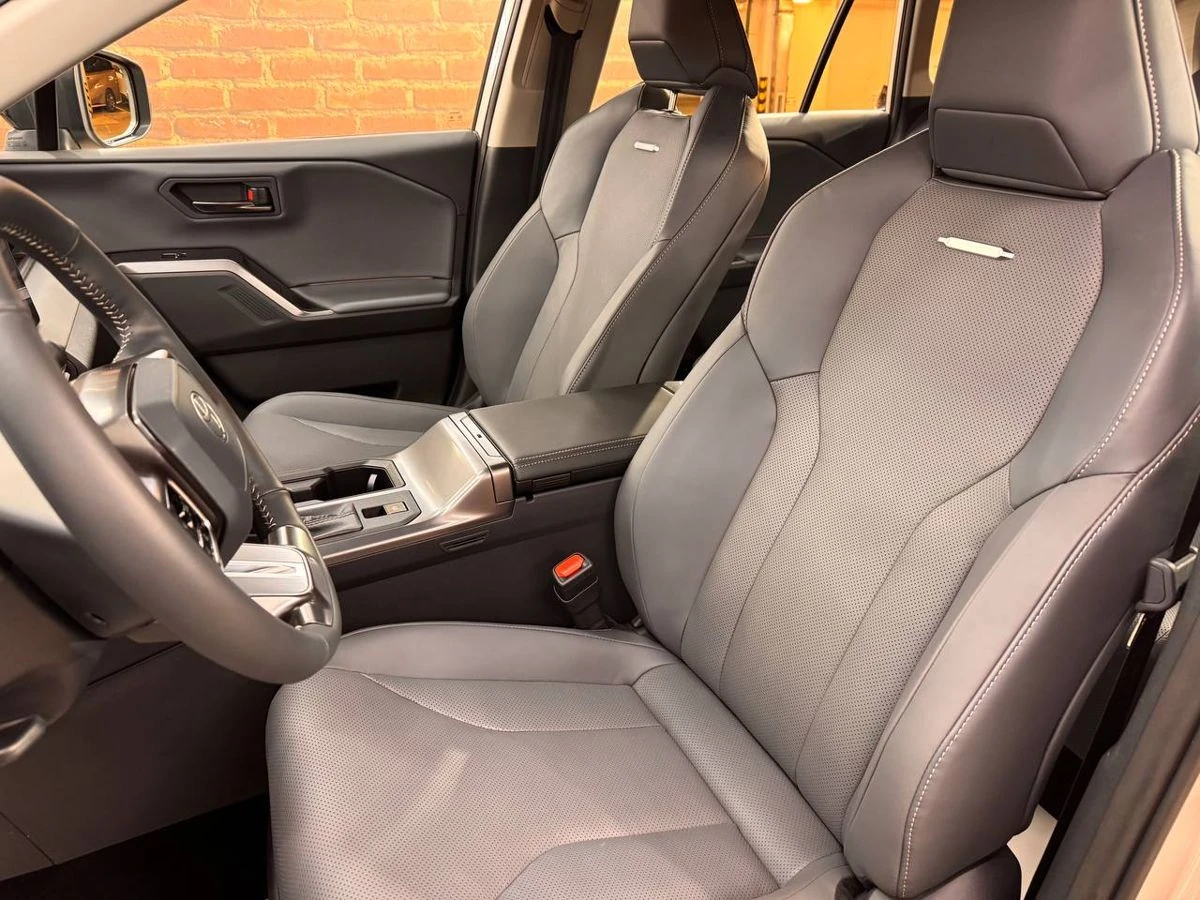 Toyota Wildlander, 2026г, полный привод, вариатор