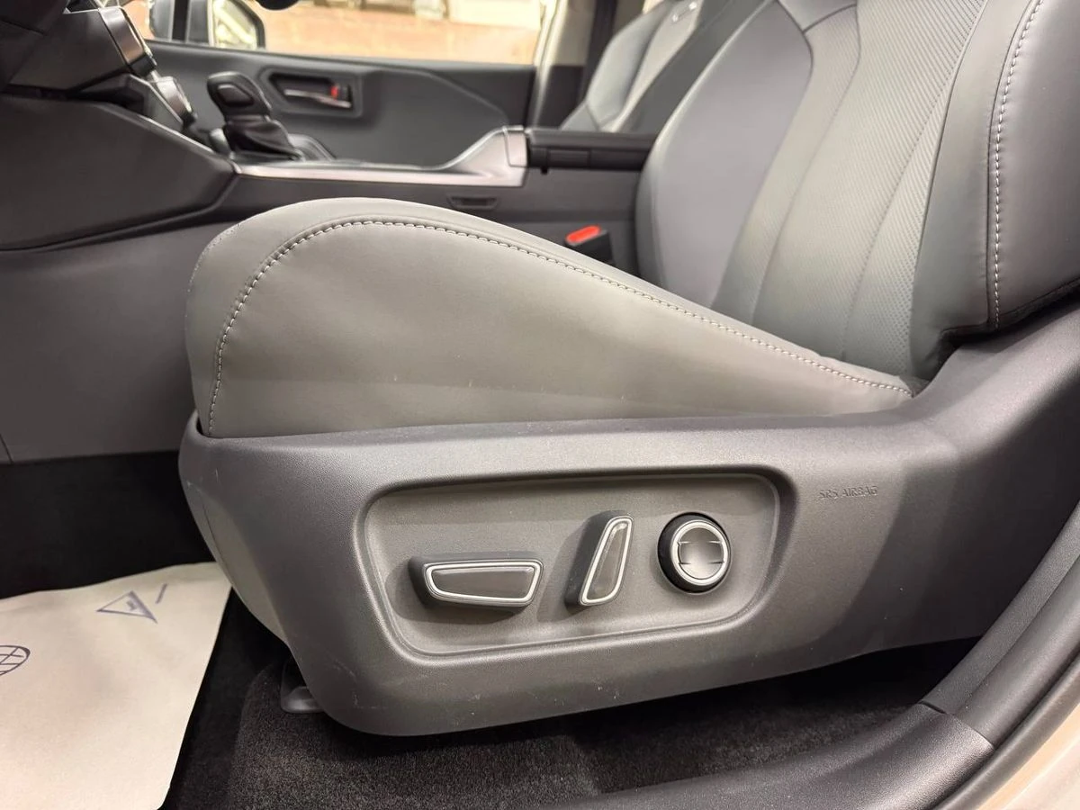 Toyota Wildlander, 2026г, полный привод, вариатор