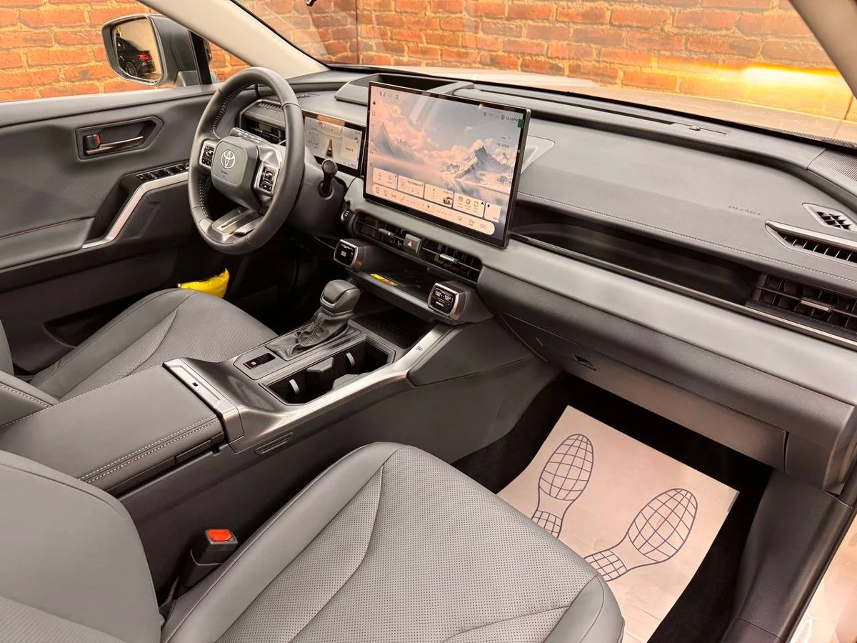 Toyota Wildlander, 2026г, полный привод, вариатор