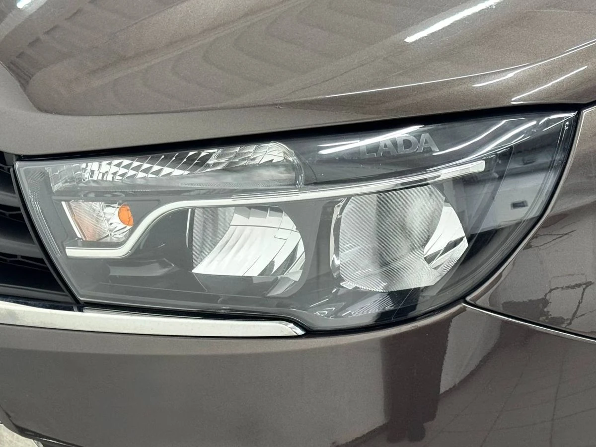 Lada (ВАЗ) Vesta, 2019г, передний привод, механика