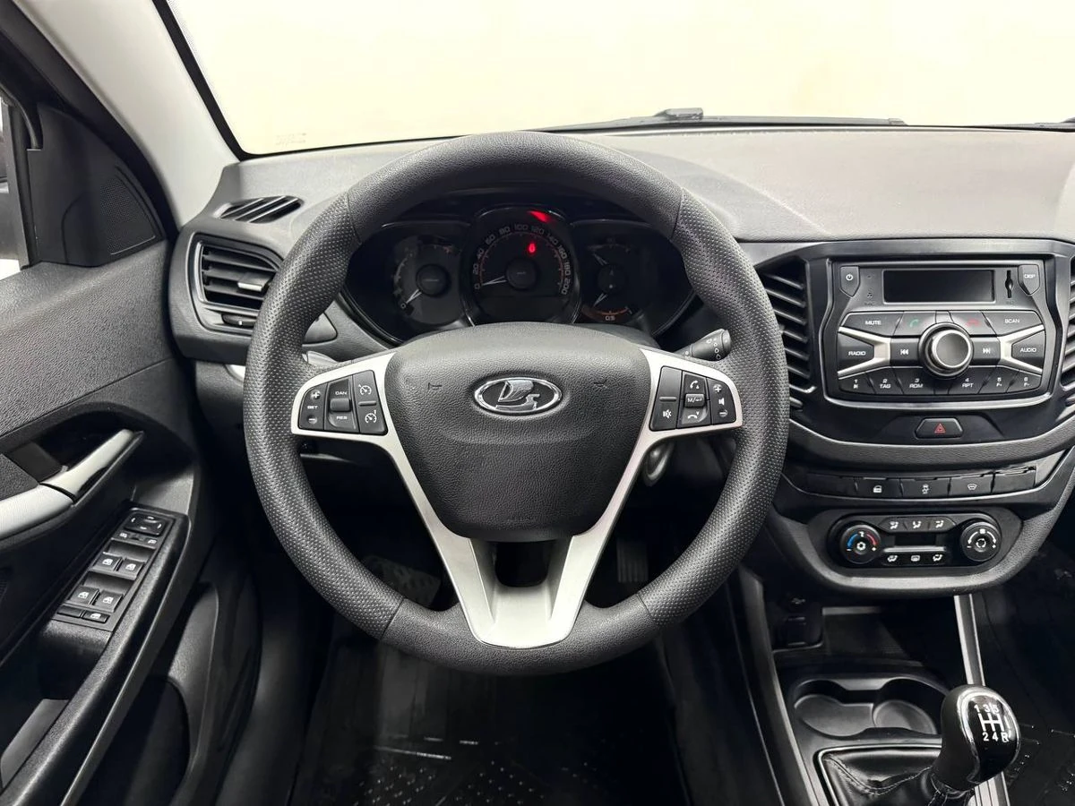 Lada (ВАЗ) Vesta, 2019г, передний привод, механика
