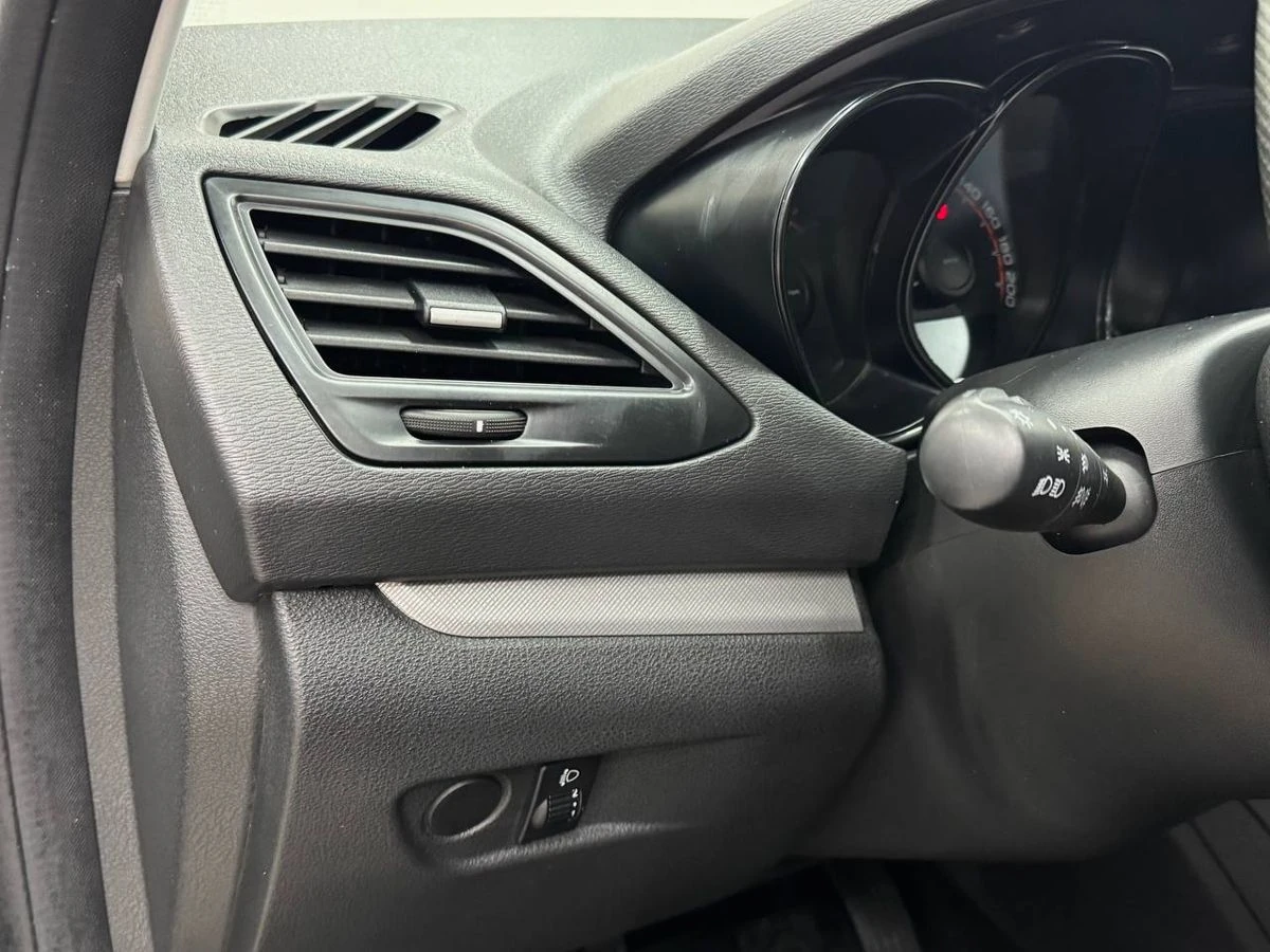 Lada (ВАЗ) Vesta, 2019г, передний привод, механика