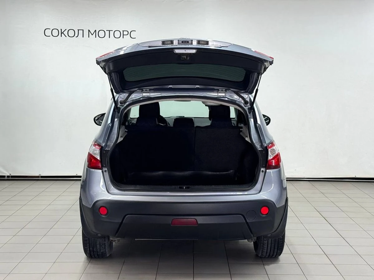 Nissan Qashqai, 2010г, передний привод, механика