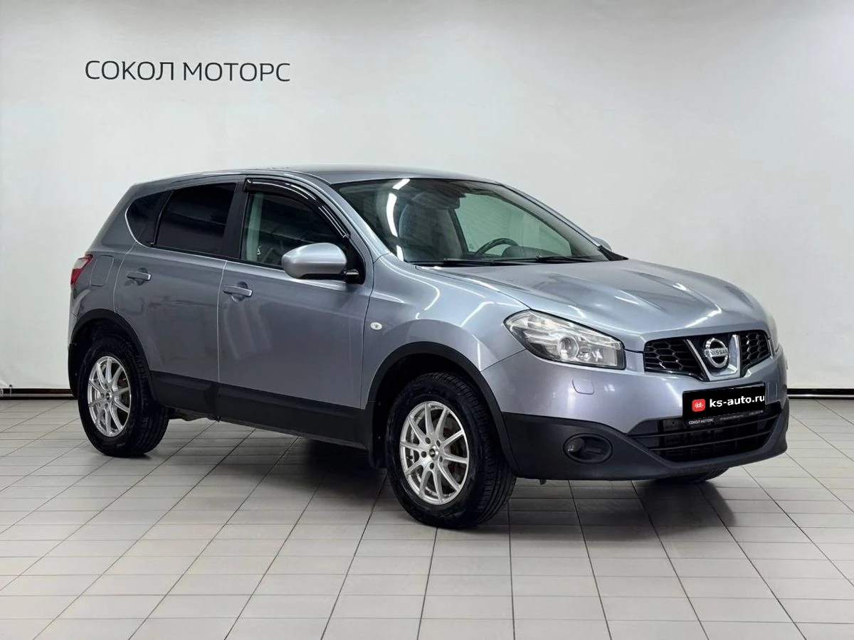 Nissan Qashqai, 2010г, передний привод, механика