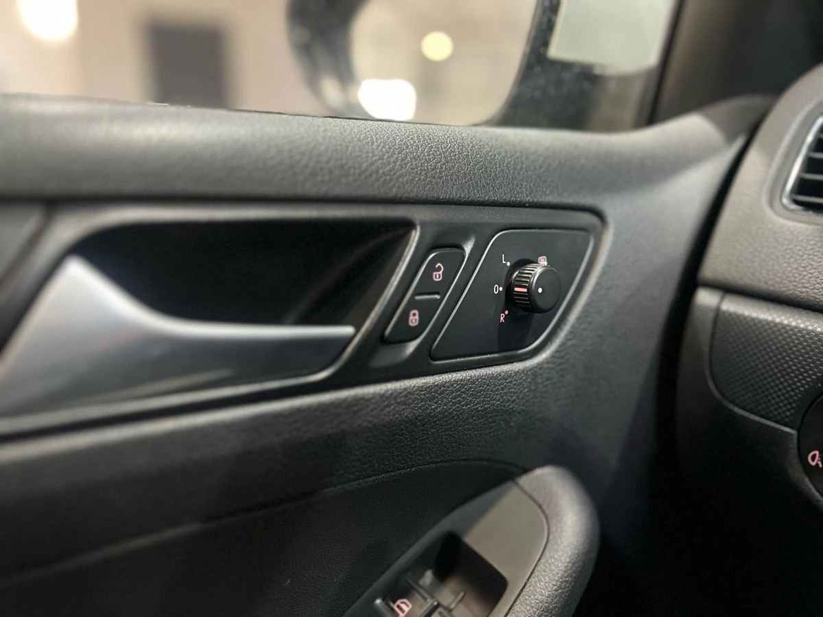 Volkswagen Jetta, 2014г, передний привод, автомат