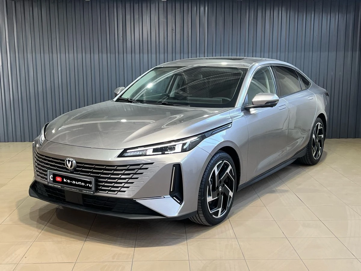 Changan Lamore, 2024г, передний привод, робот