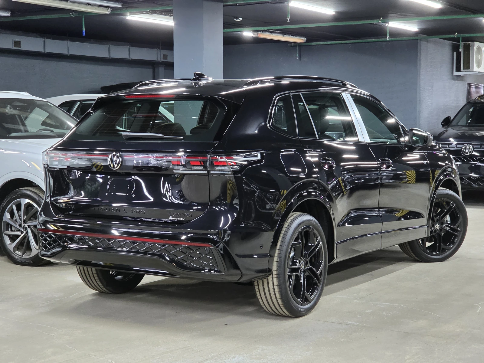 Volkswagen Tiguan, 2026г, полный привод, робот