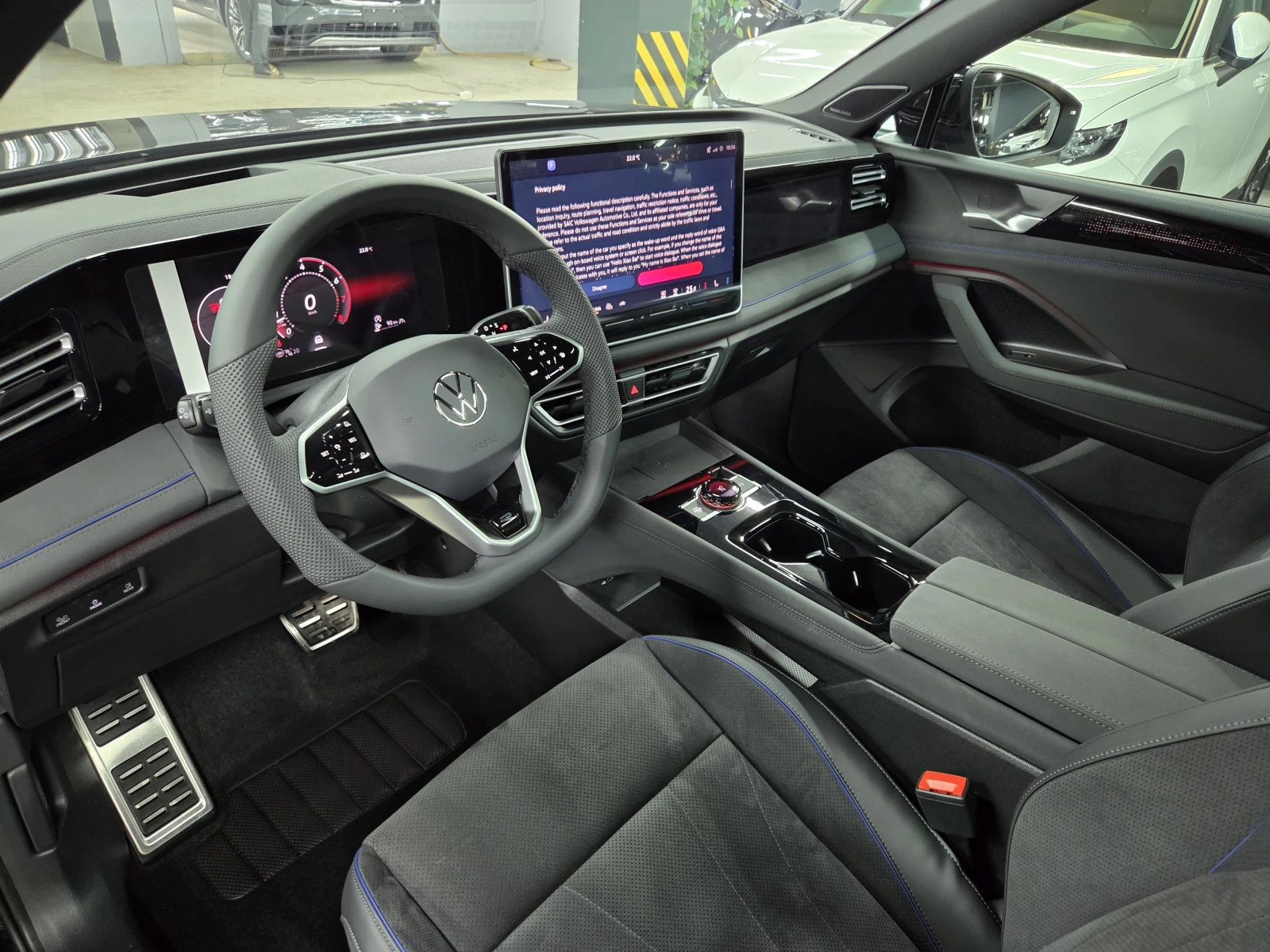 Volkswagen Tiguan, 2026г, полный привод, робот