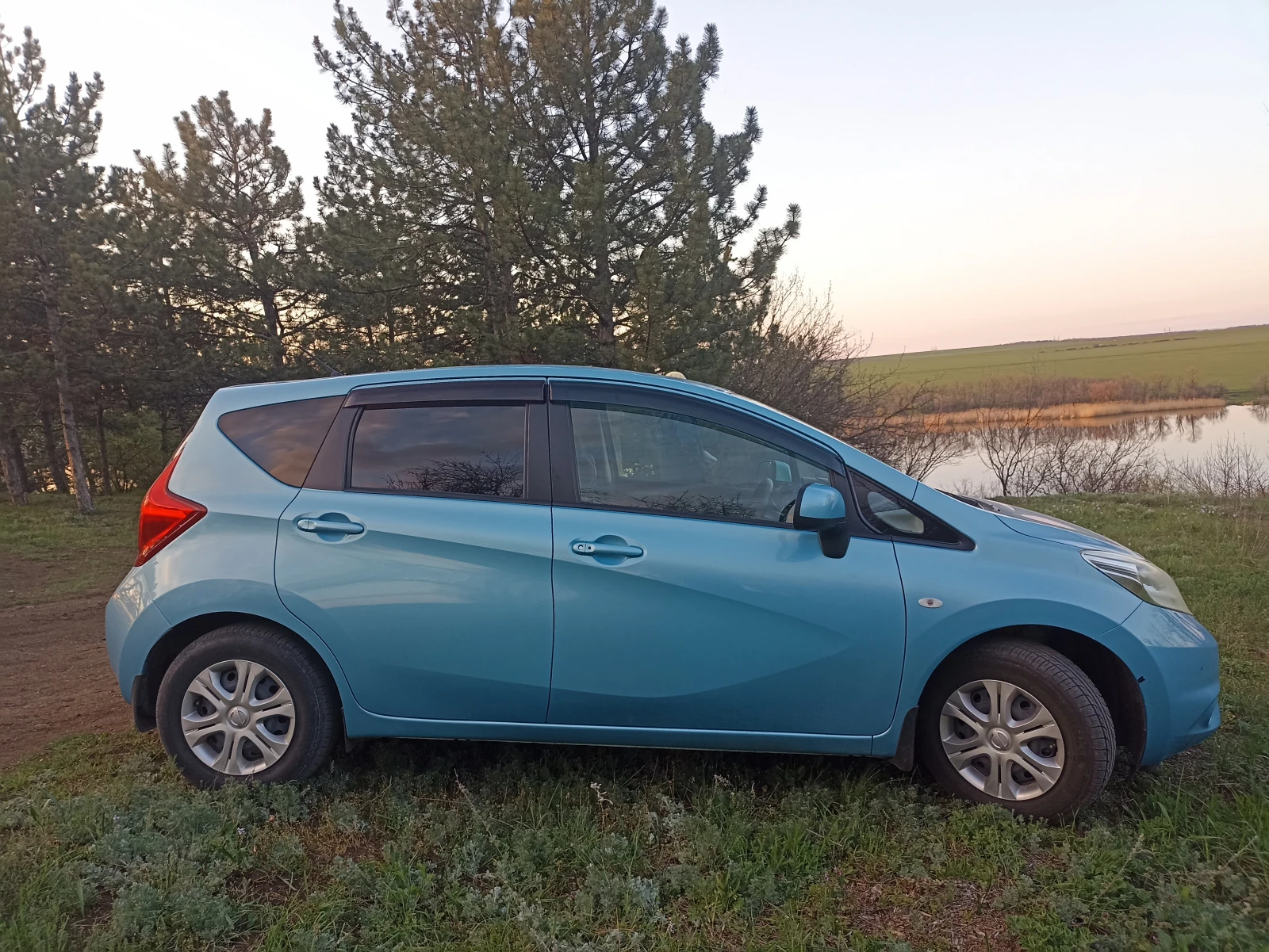 Nissan Note, 2013г, передний привод, вариатор