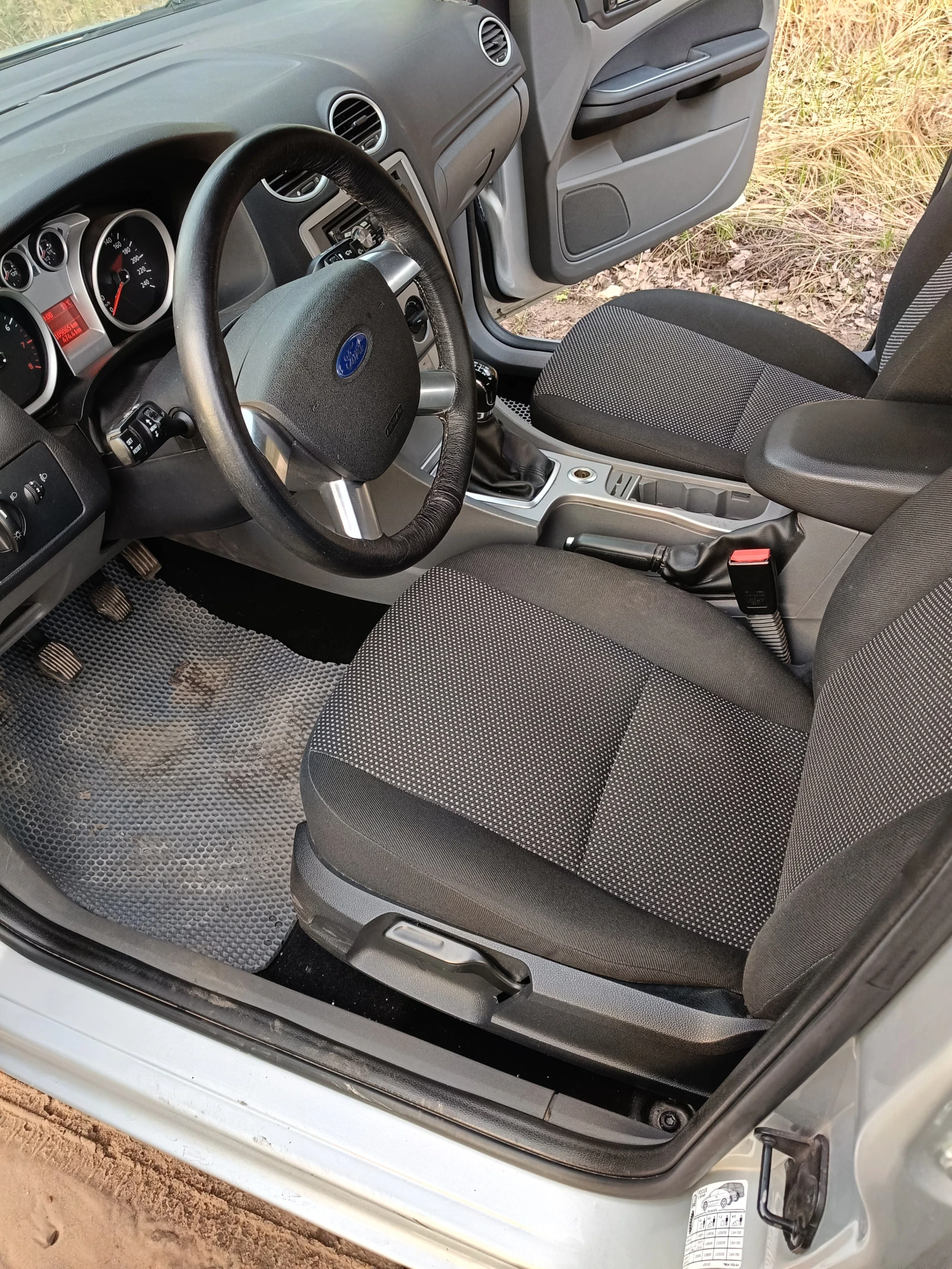 Ford Focus, 2011г, передний привод, механика