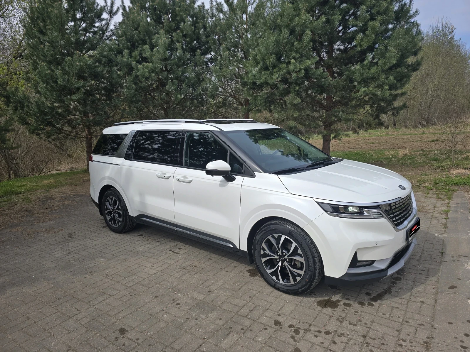 Kia Carnival, 2021г, передний привод, автомат