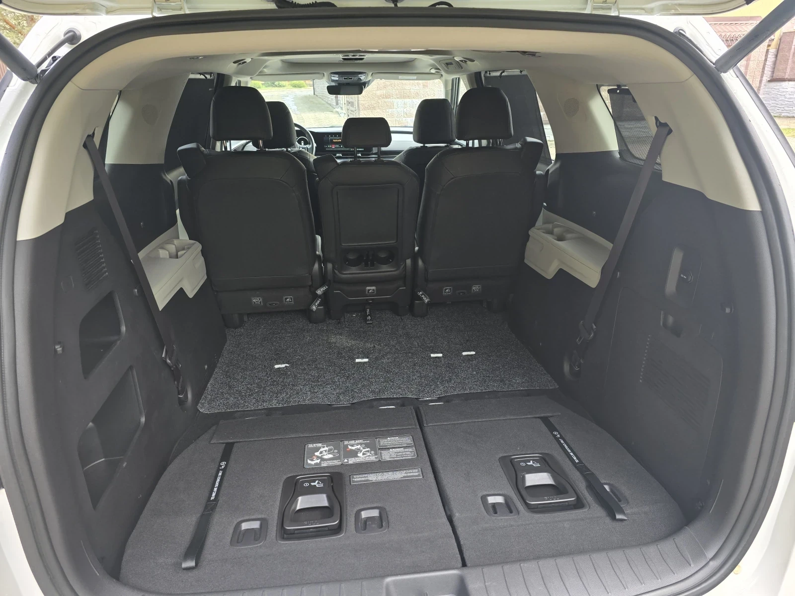 Kia Carnival, 2021г, передний привод, автомат