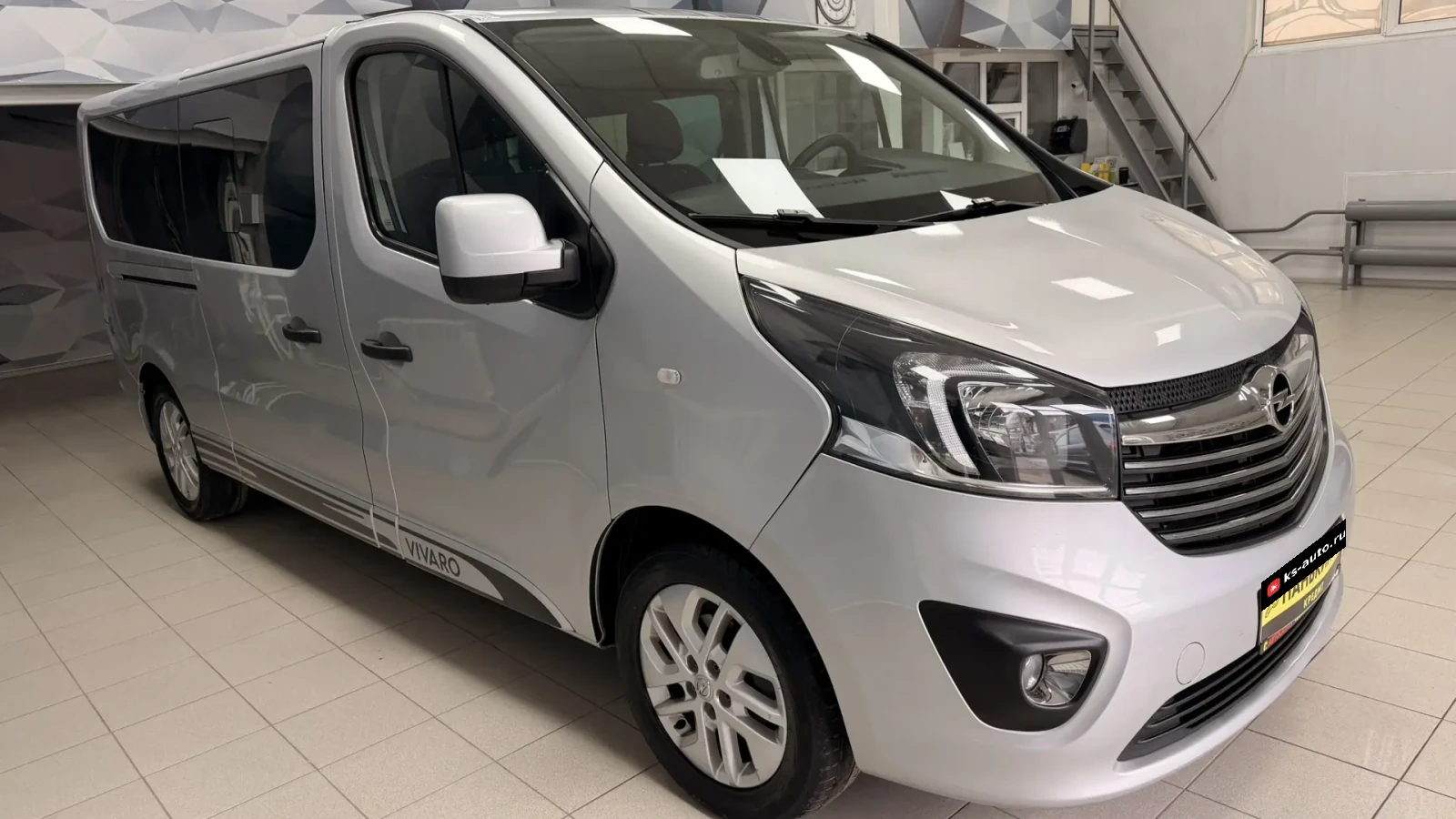 Opel Vivaro, 2017г, передний привод, механика