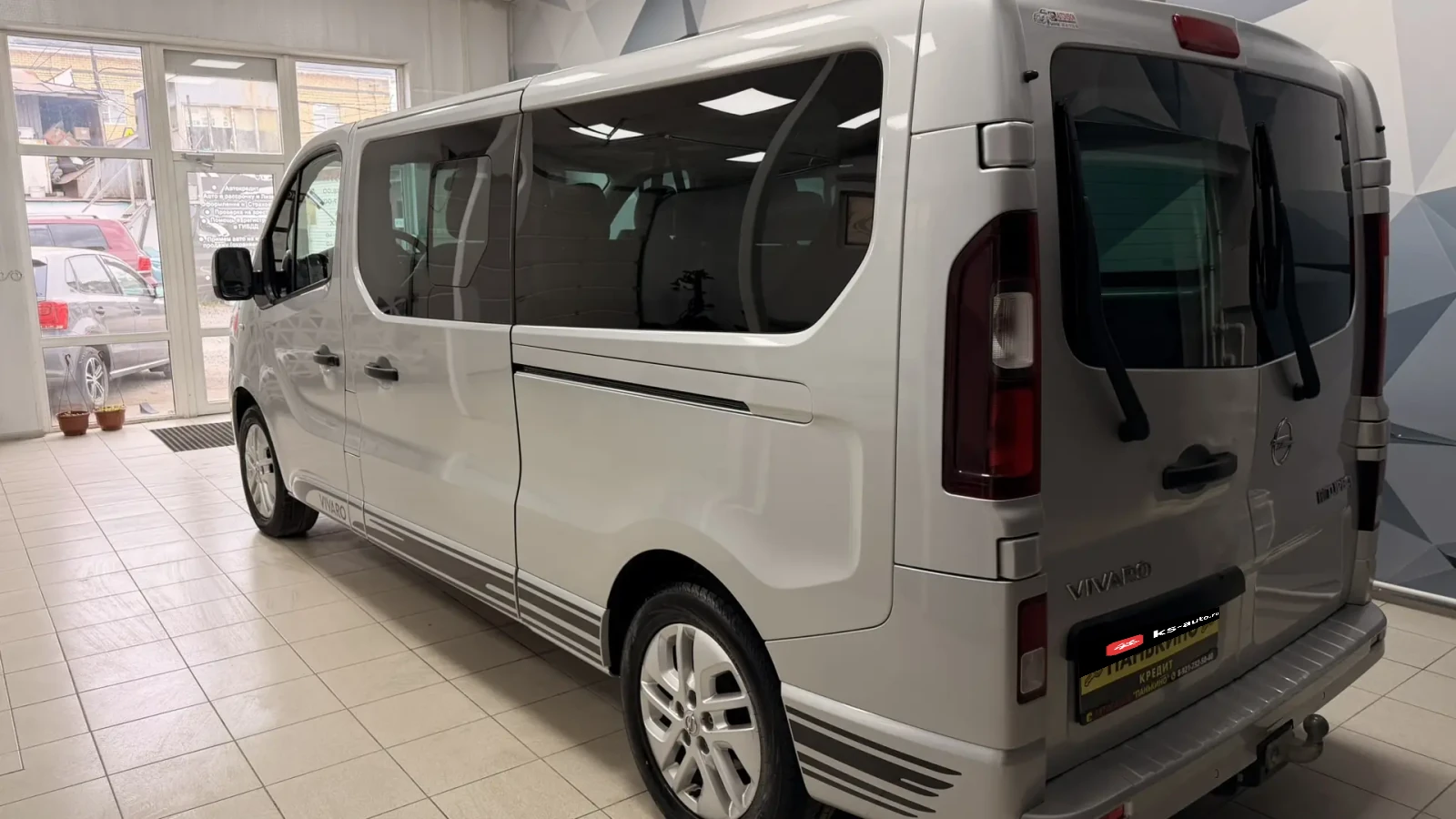 Opel Vivaro, 2017г, передний привод, механика