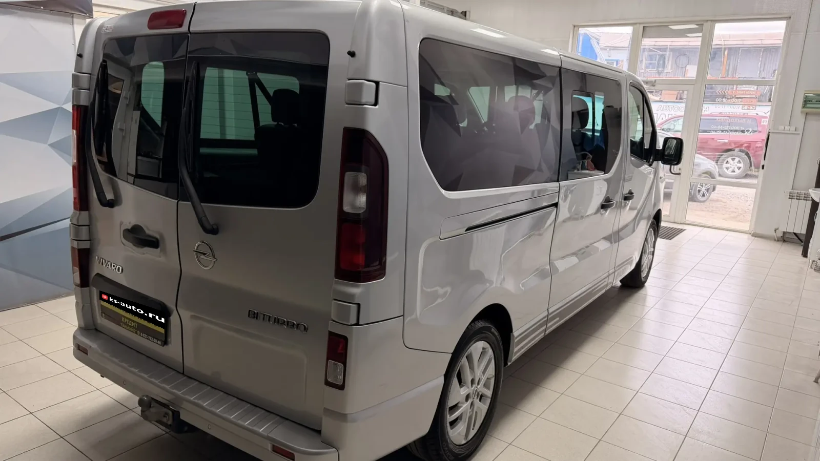 Opel Vivaro, 2017г, передний привод, механика