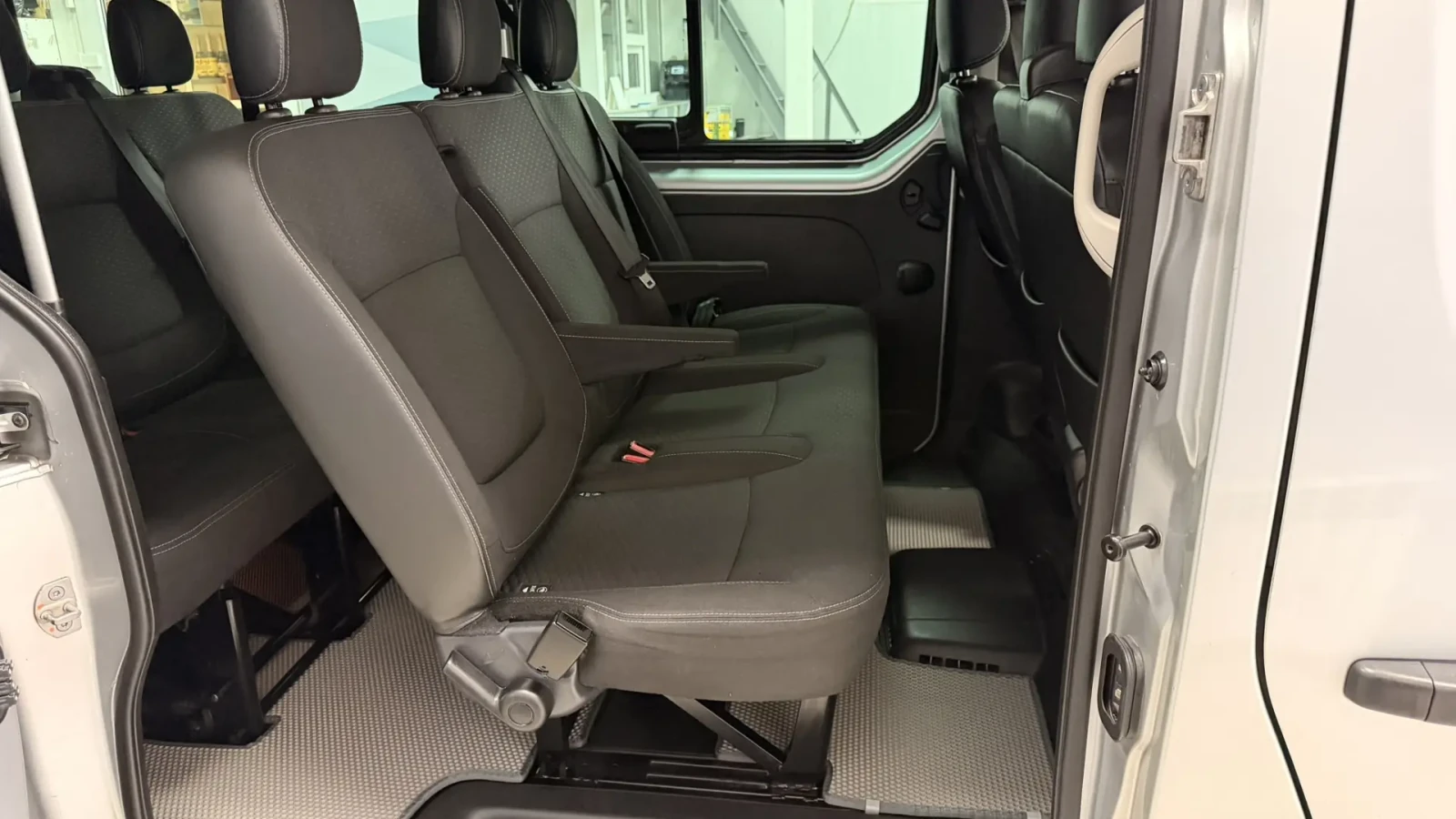 Opel Vivaro, 2017г, передний привод, механика