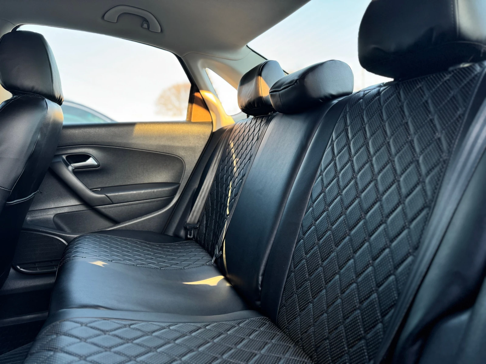 Volkswagen Polo, 2018г, передний привод, автомат