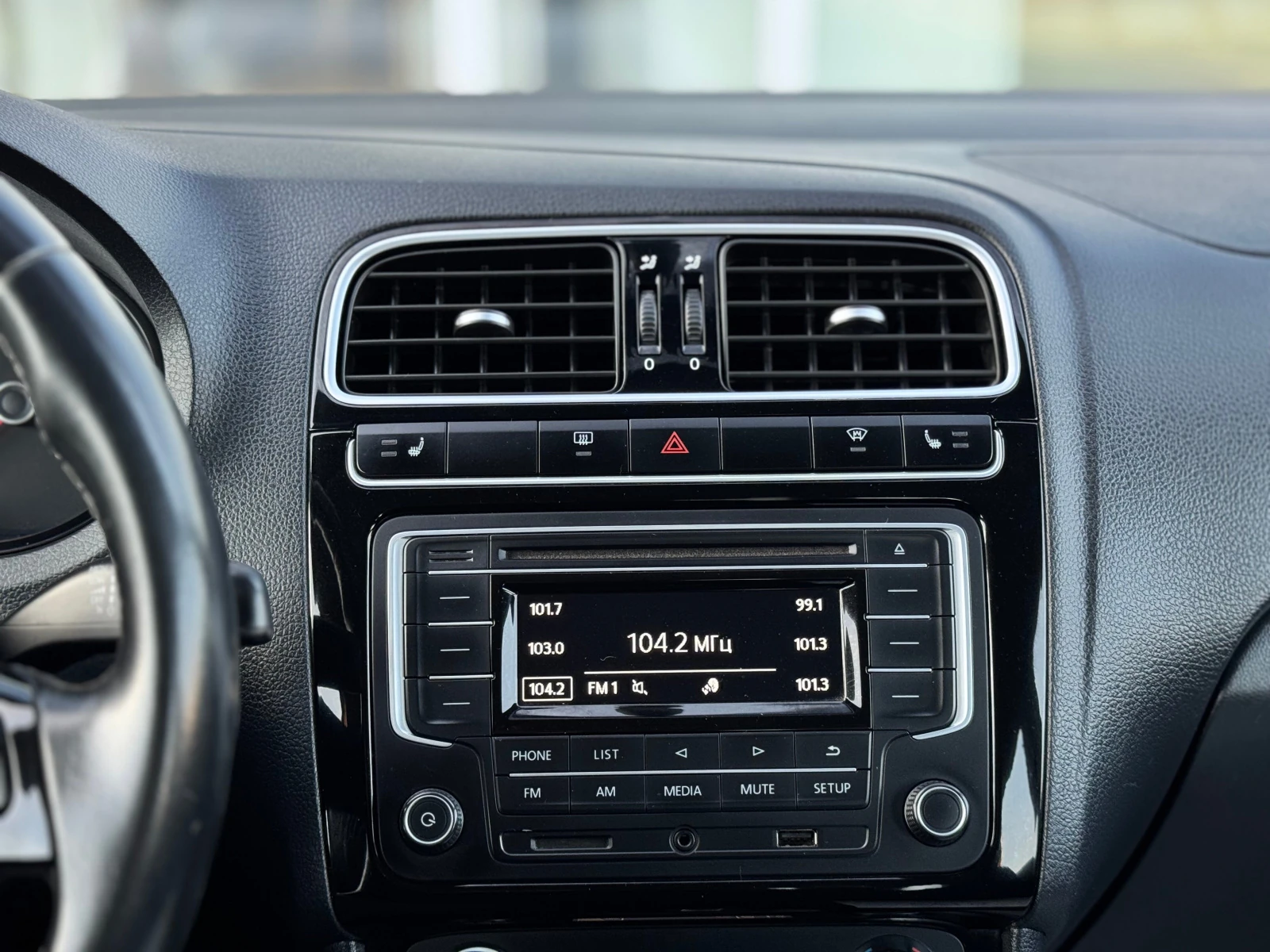 Volkswagen Polo, 2018г, передний привод, автомат