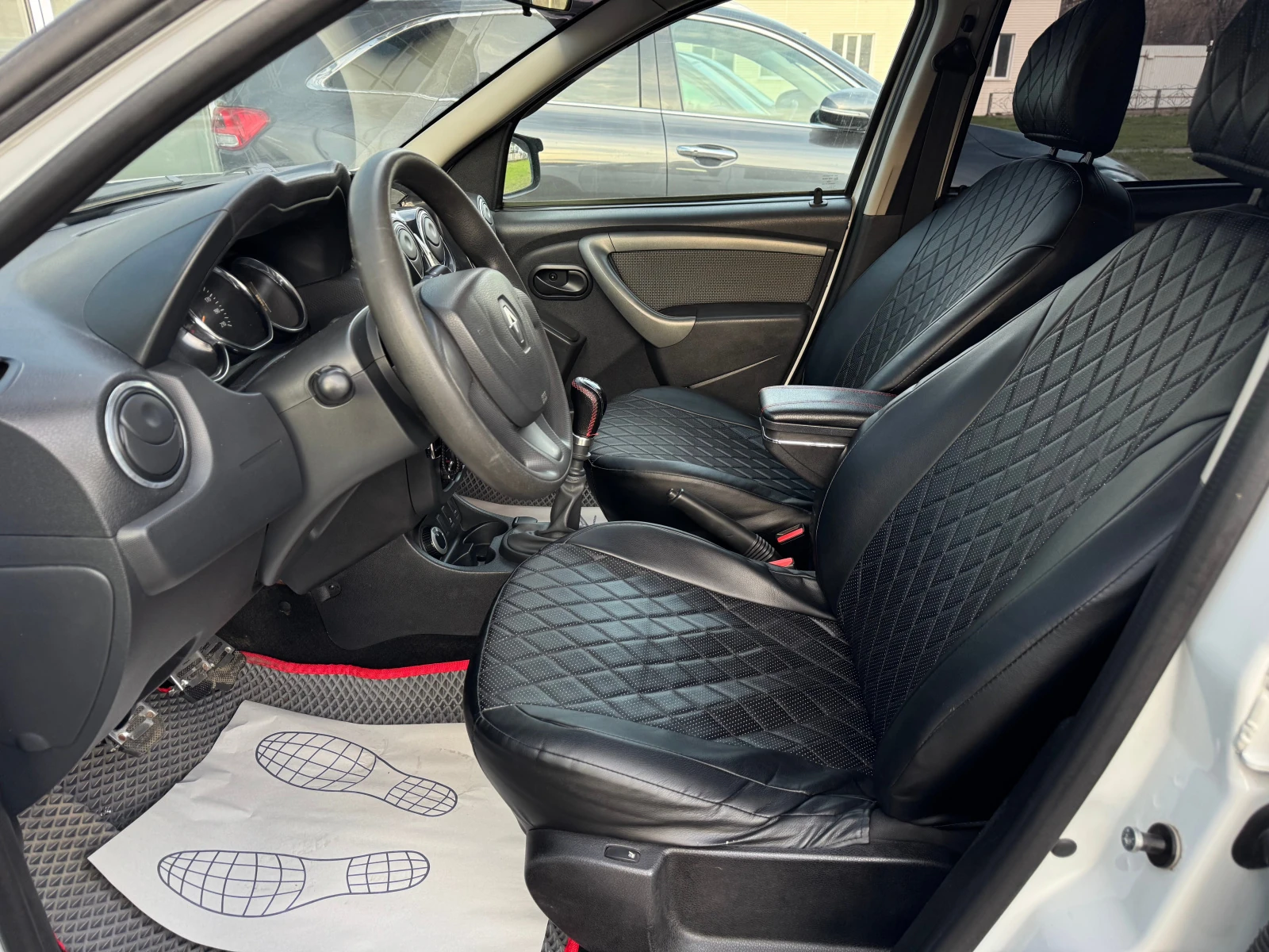 Renault Duster, 2015г, полный привод, механика