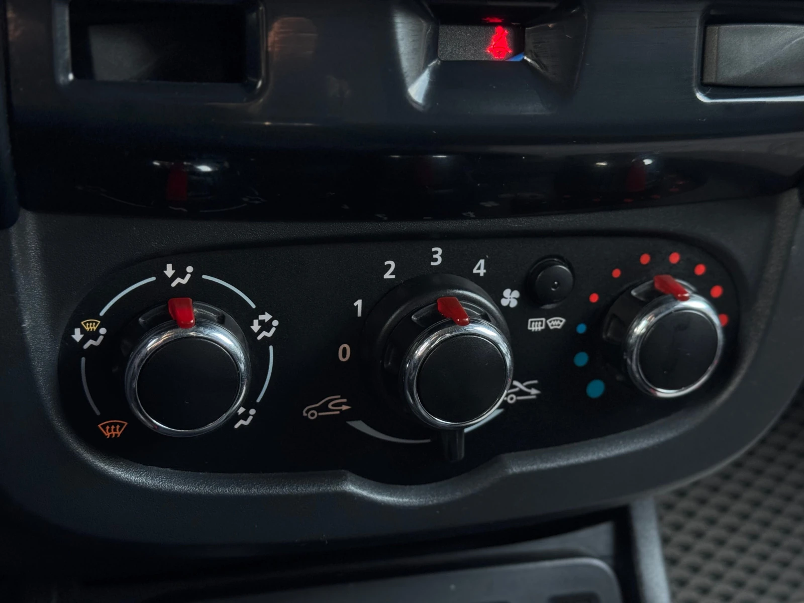 Renault Duster, 2015г, полный привод, механика