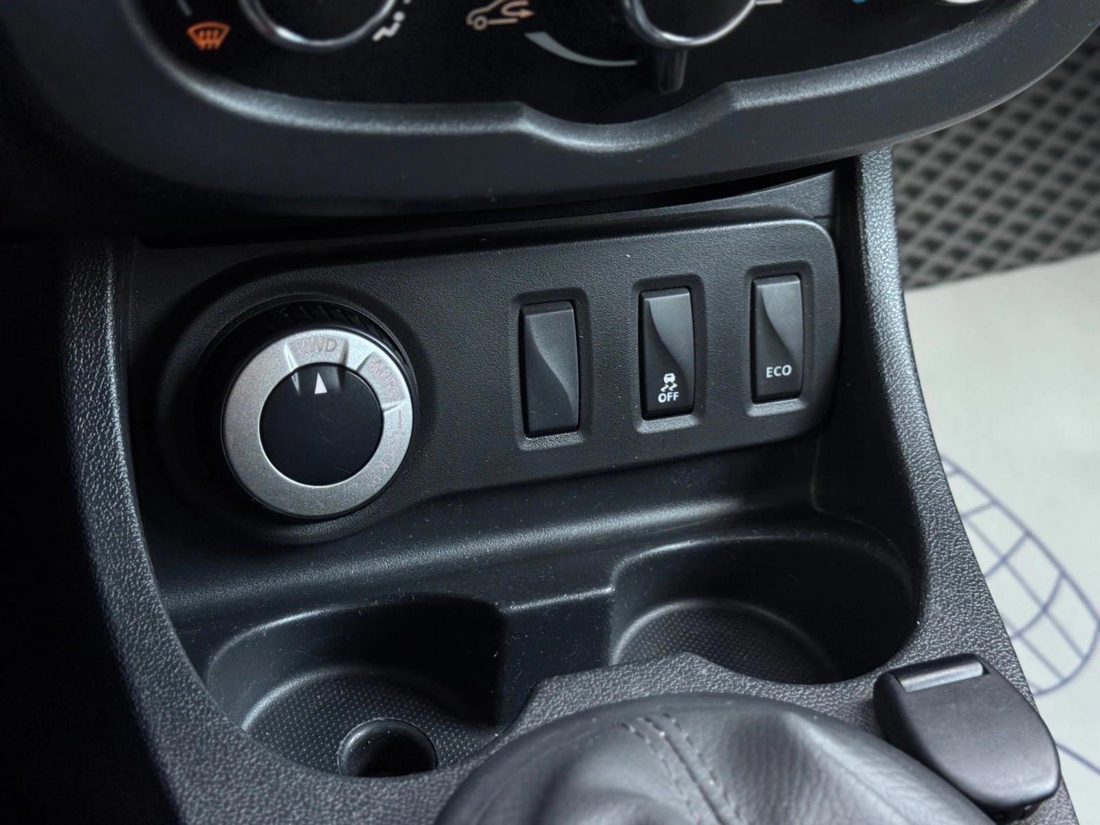 Renault Duster, 2015г, полный привод, механика