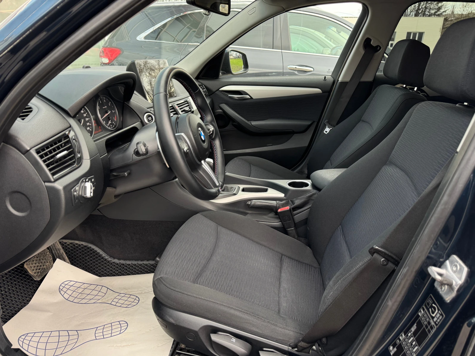 BMW X1, 2013г, задний привод, автомат