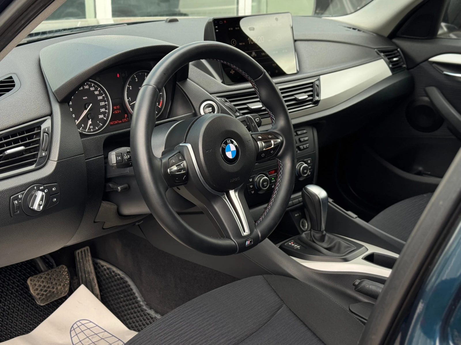 BMW X1, 2013г, задний привод, автомат