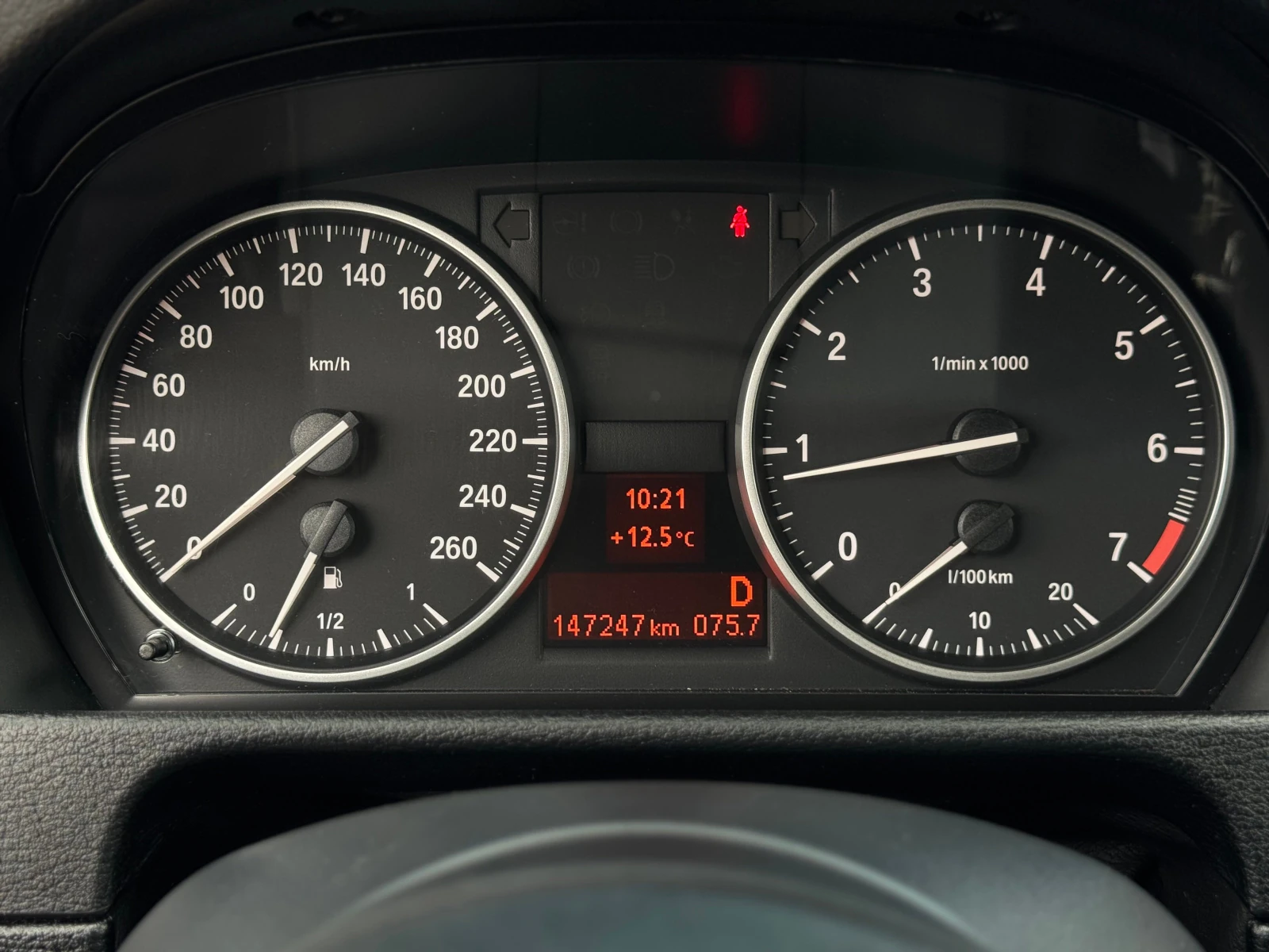 BMW X1, 2013г, задний привод, автомат