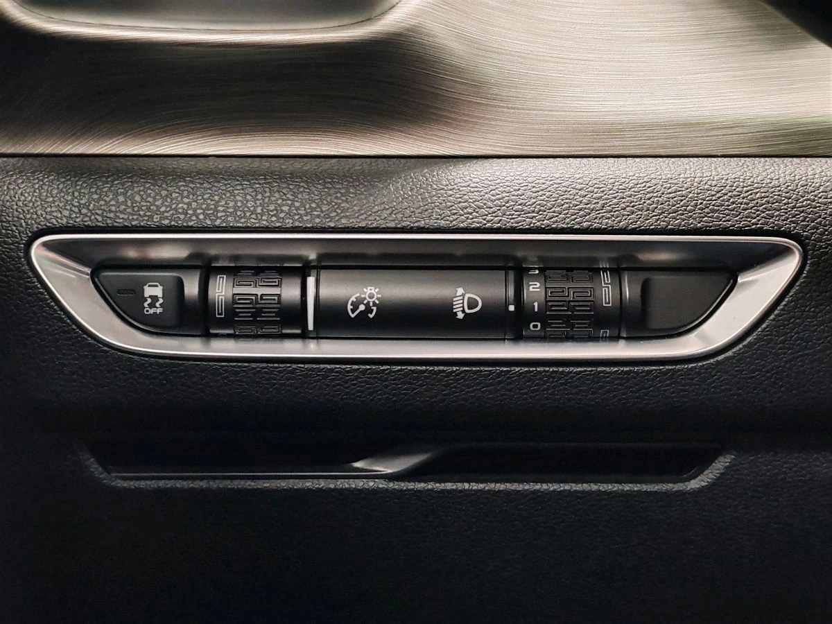 Geely Coolray, 2023г, передний привод, робот