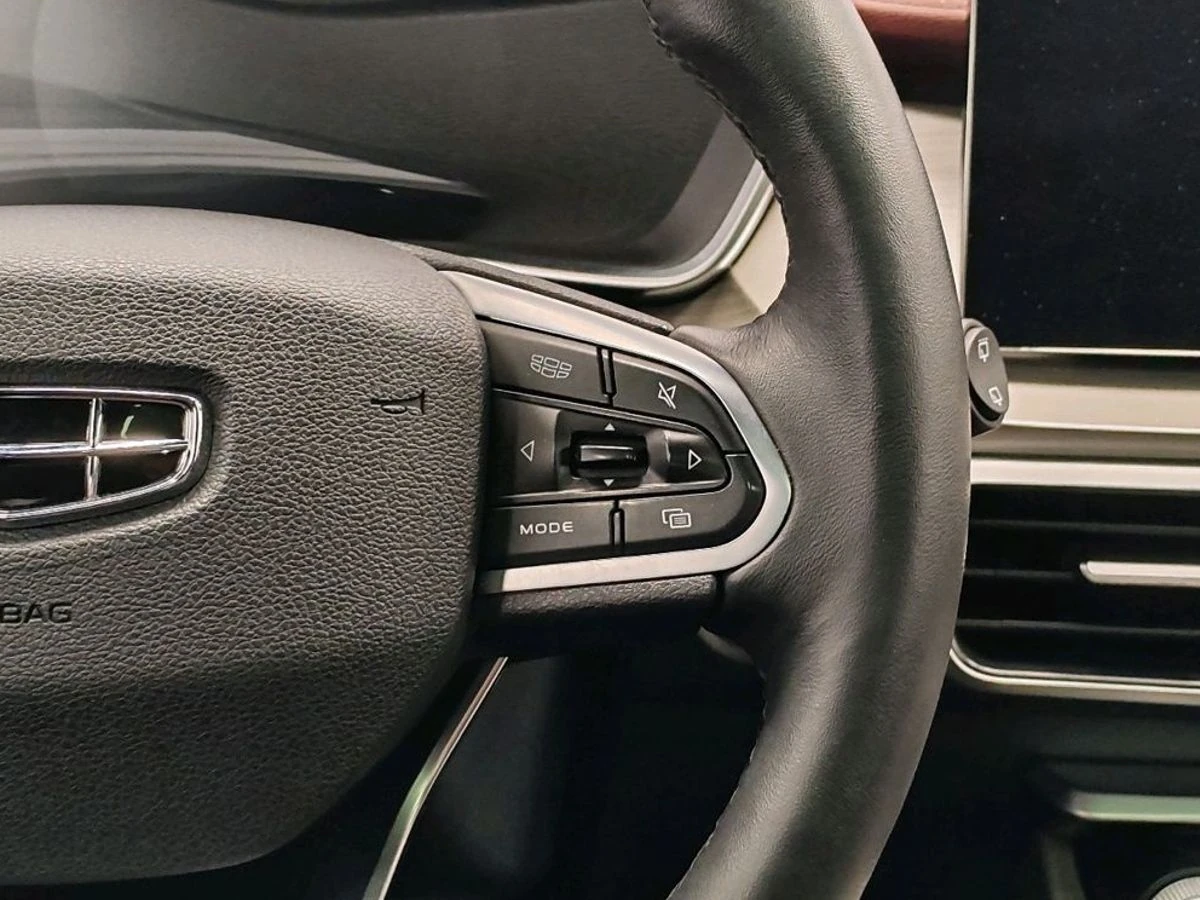 Geely Coolray, 2023г, передний привод, робот