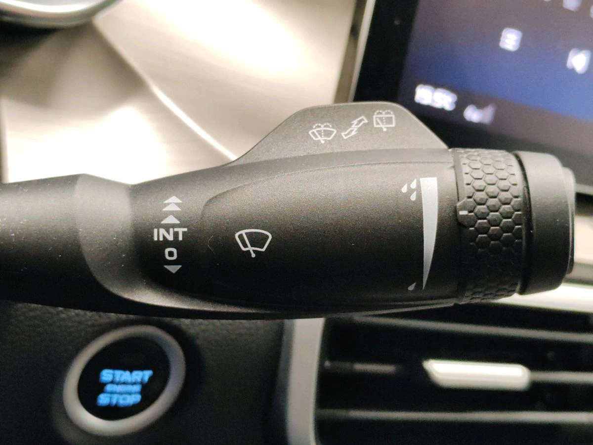 Geely Coolray, 2023г, передний привод, робот