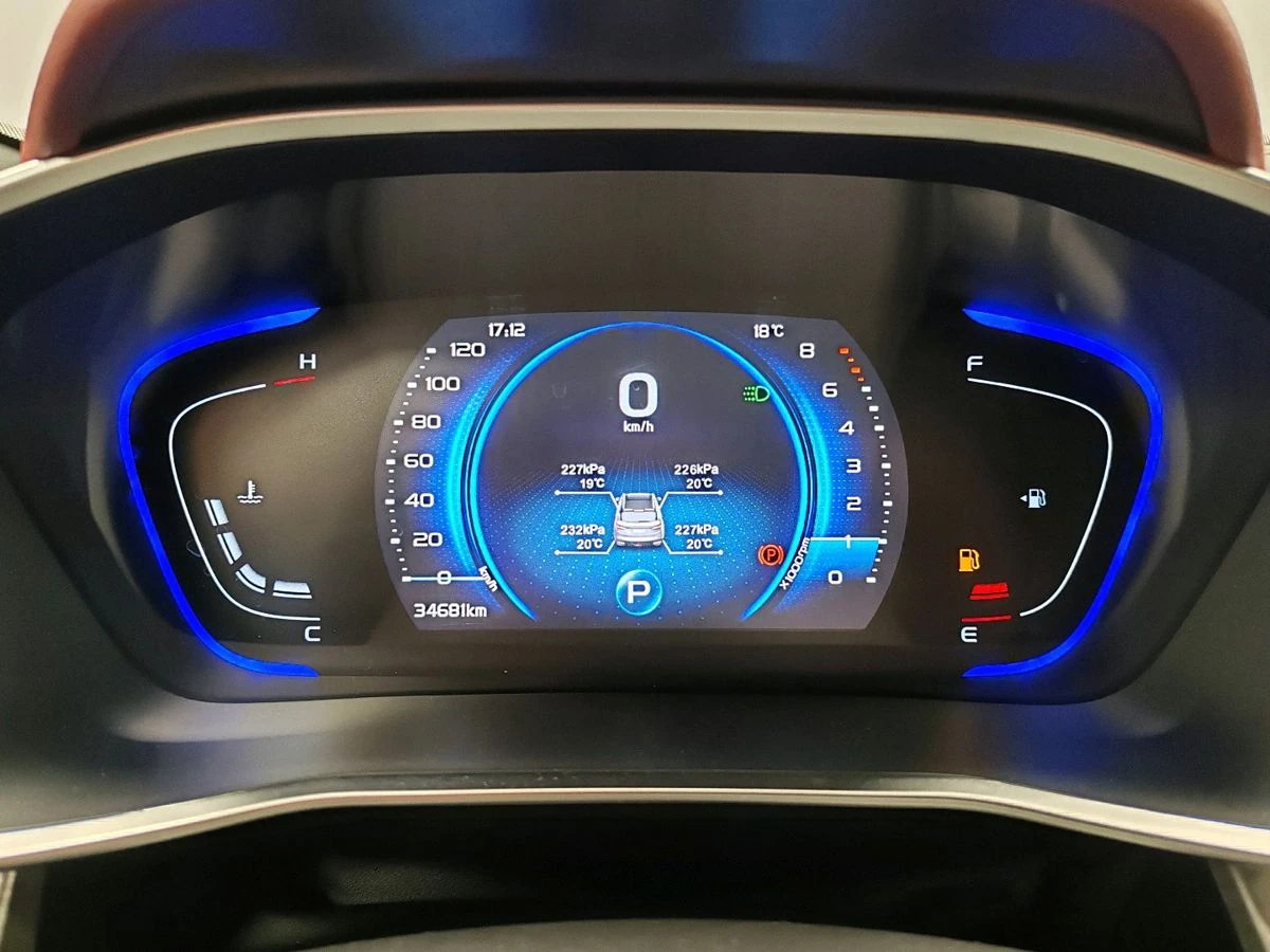 Geely Coolray, 2023г, передний привод, робот